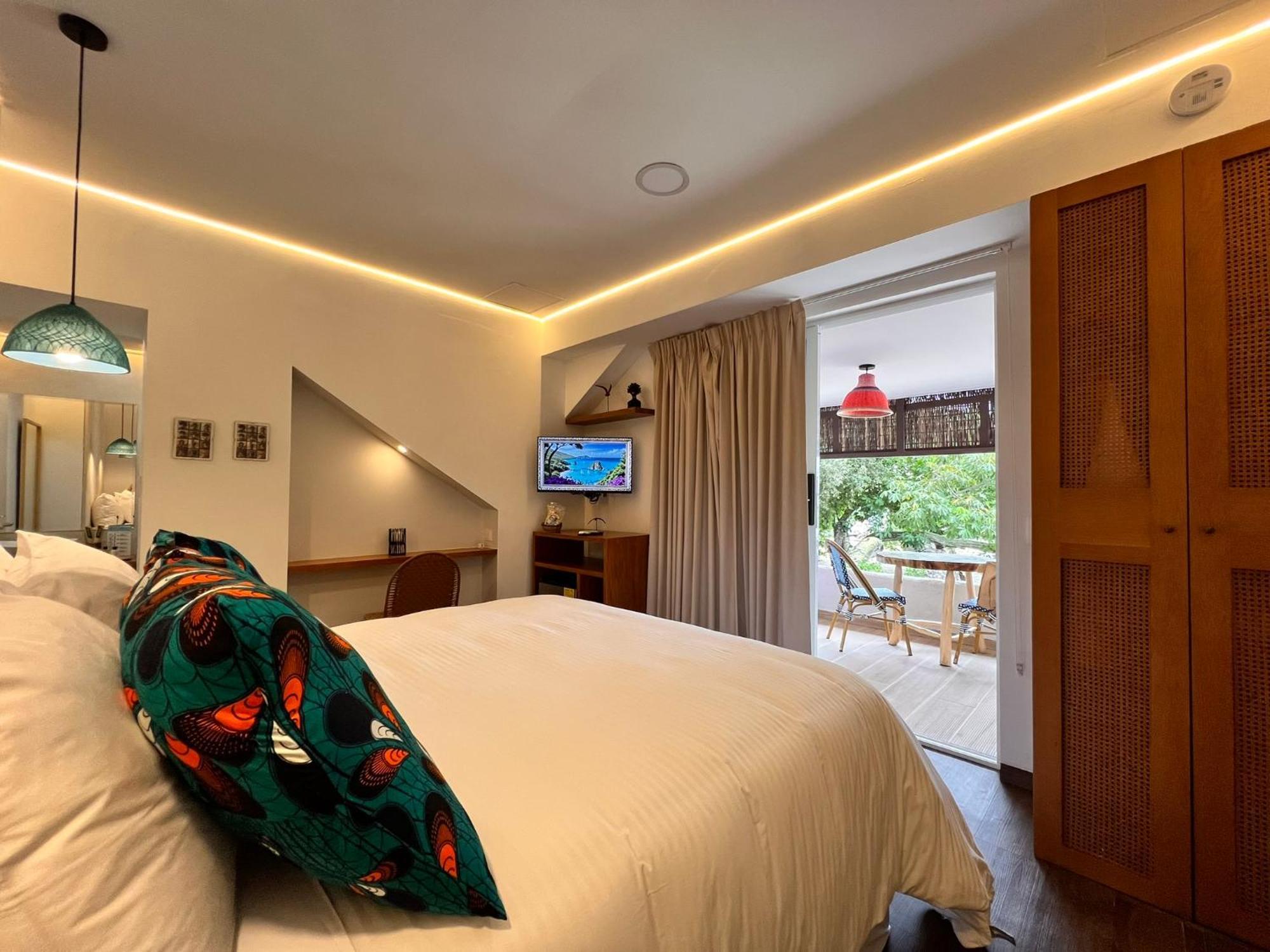 Pao Pao Hotel & Beach Club Isla Grande  Exterior photo