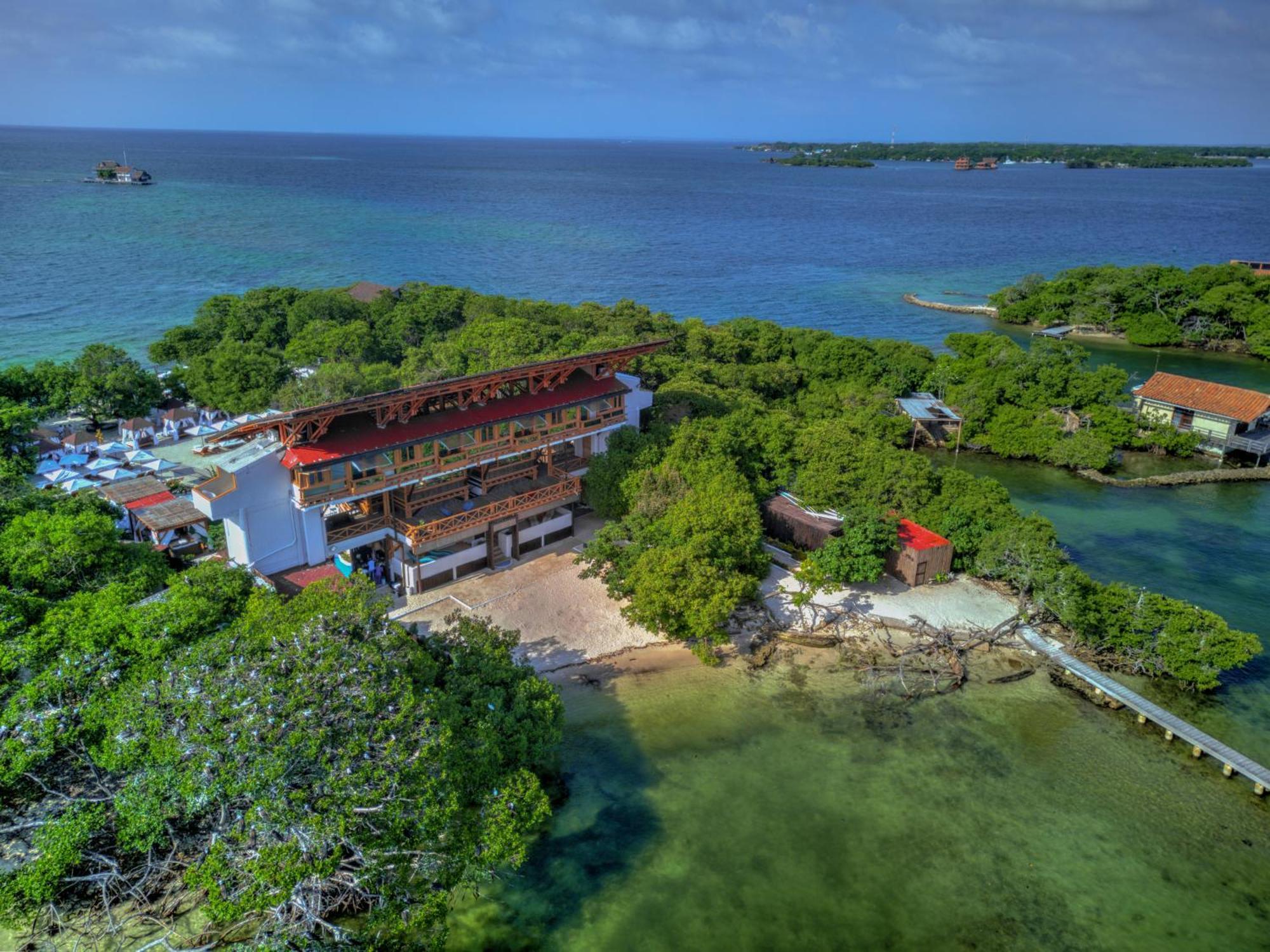 Pao Pao Hotel & Beach Club Isla Grande  Exterior photo