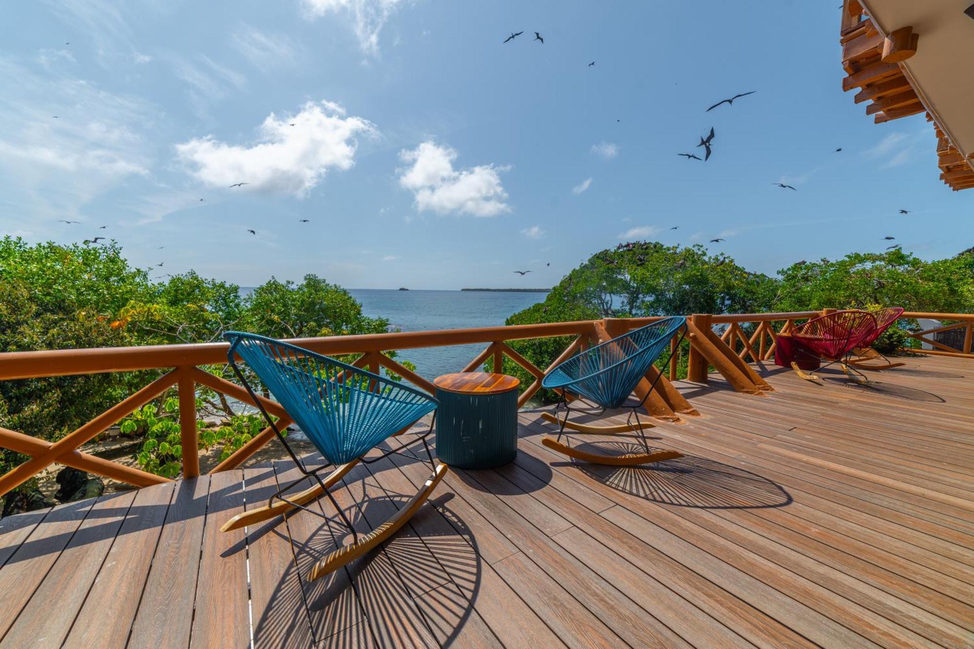 Pao Pao Hotel & Beach Club Isla Grande  Exterior photo