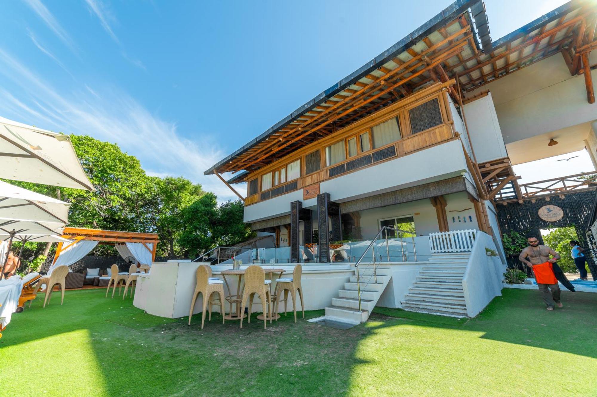 Pao Pao Hotel & Beach Club Isla Grande  Exterior photo
