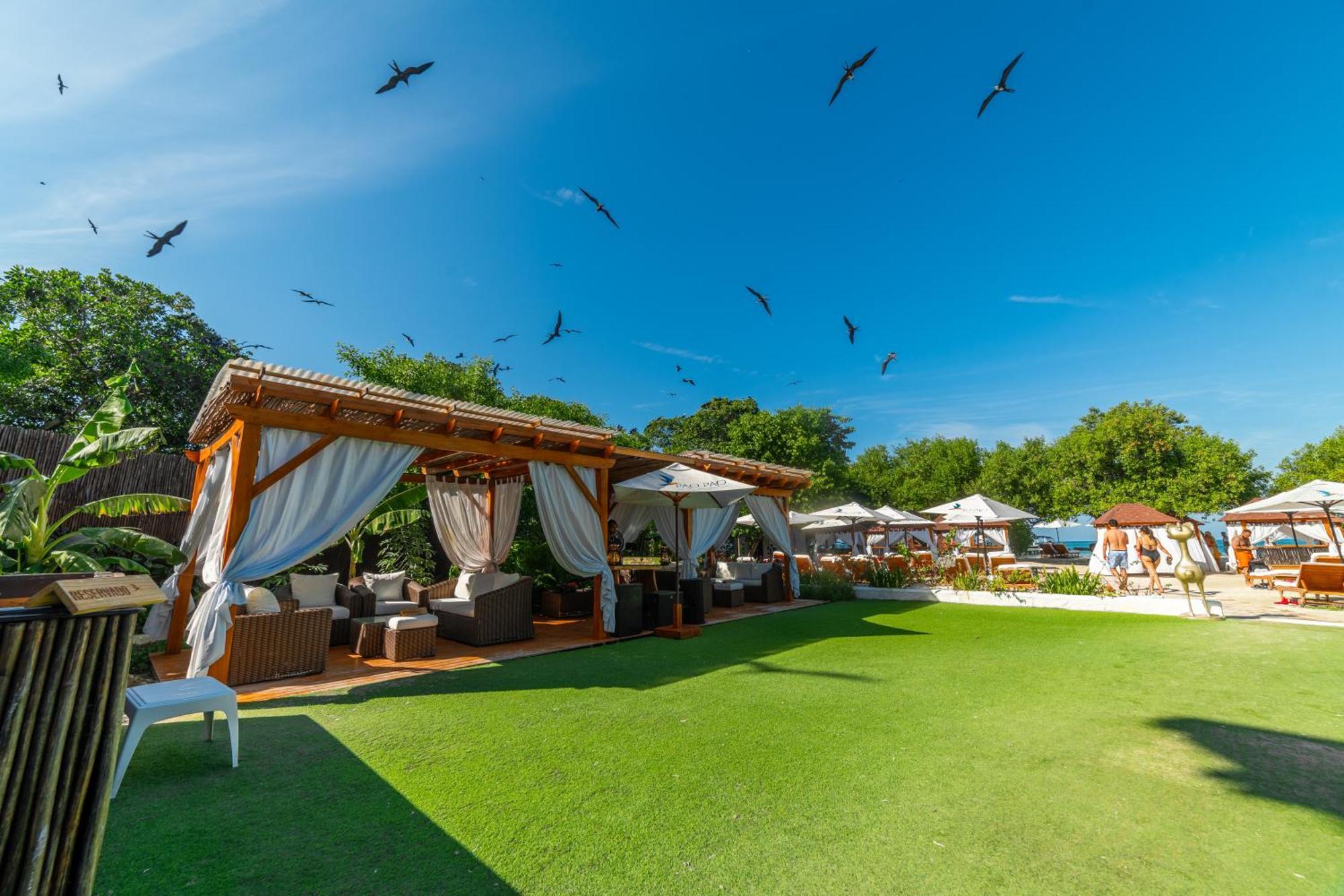 Pao Pao Hotel & Beach Club Isla Grande  Exterior photo